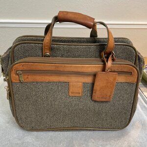 VTG Hartmann Tweed Carry On Travel Bag Leather Gold Accents  12”Hx6.5”Wx15”L